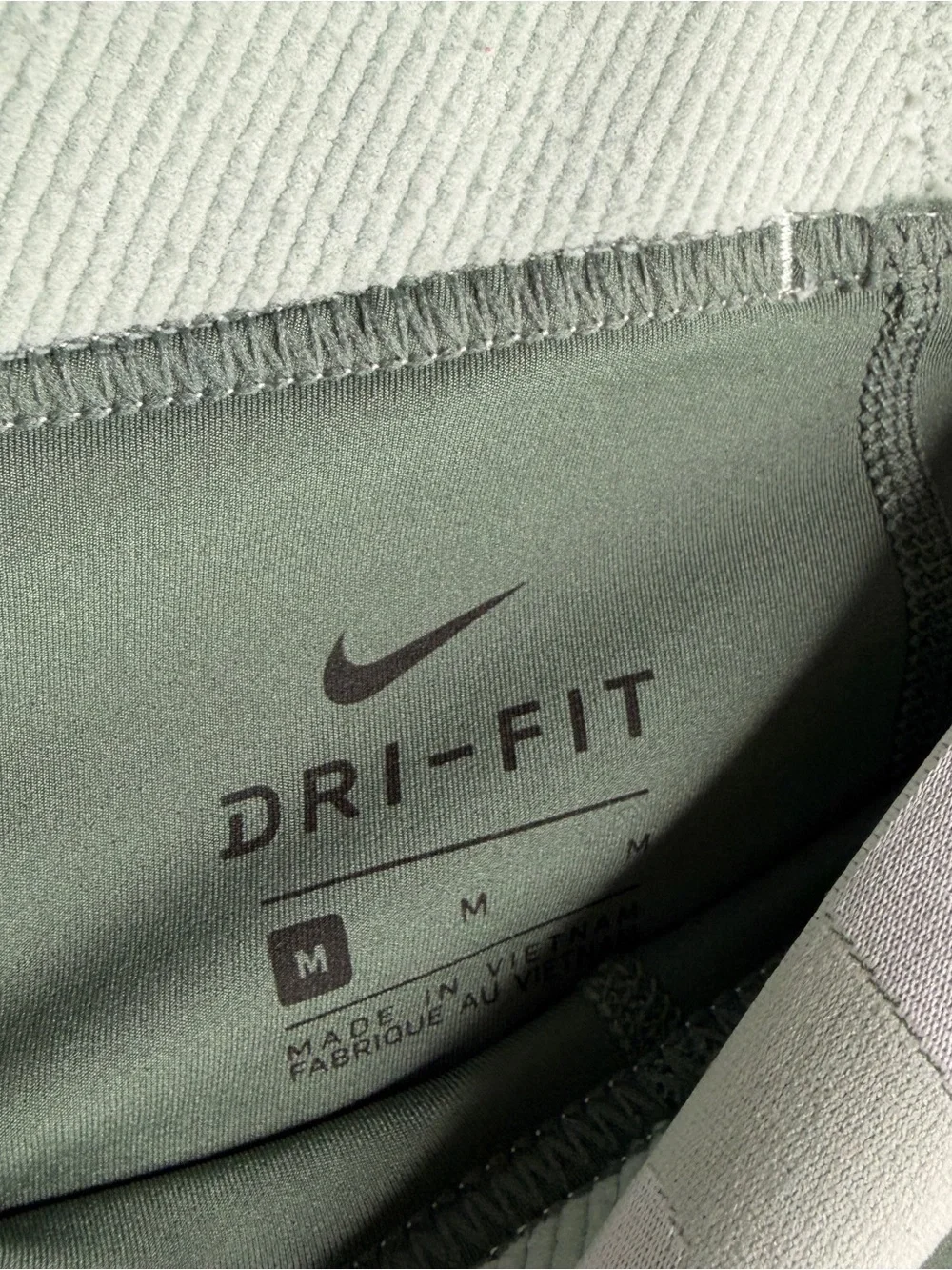 Nike Pro Biker Olive Green Mesh Athletic Compression Shorts Medium 9” - Picture 3 of 7